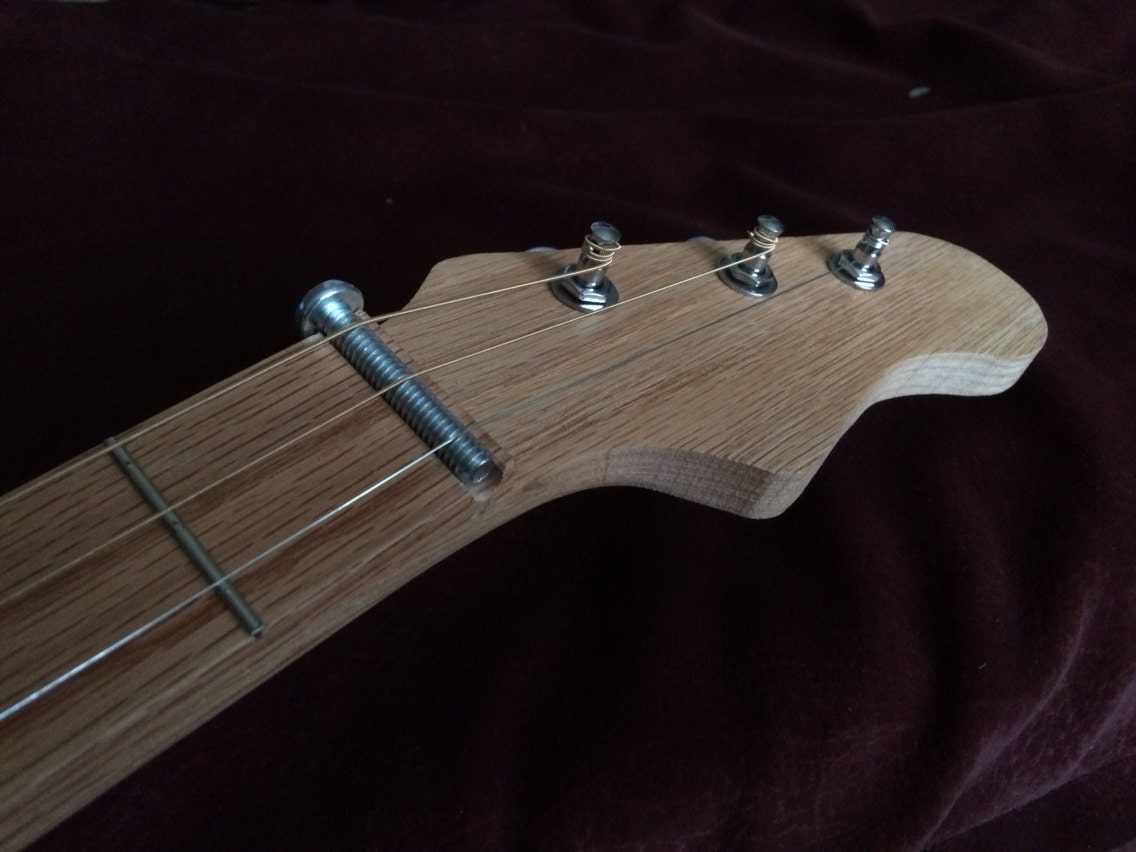 Cigar Box Guitar Neck 4string Strat shaped headstock with