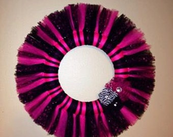 Customizable Hot Pink and Black Glitter Tulle Wreath