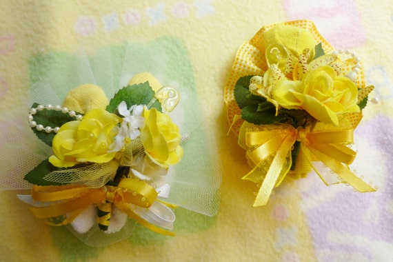Baby Shower Corsage....Mom to Be Corsage...Baby by mollbelldesigns