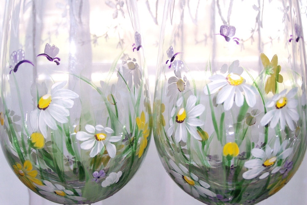 Daisy Wine Glasses Set of Two
