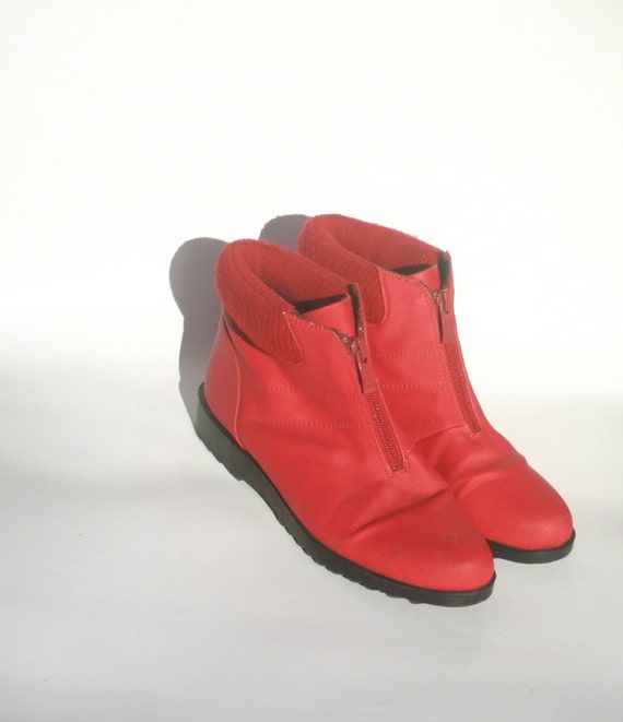 Items similar to vintage 80s RED snow boots / zip up vegan ankle ...