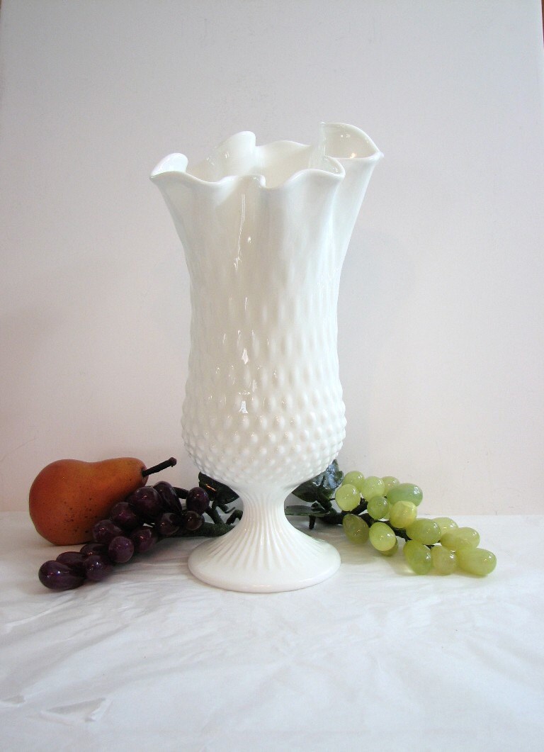Vintage Large Fenton Swung Hobnail Milk Glass Vase