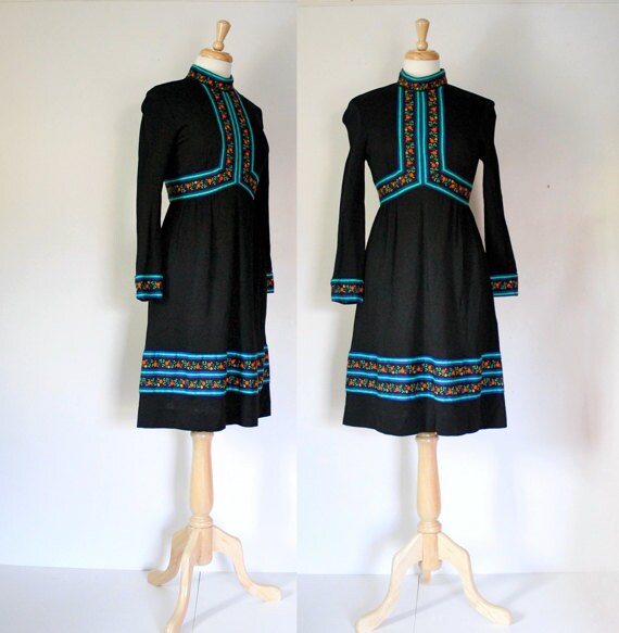 Vintage 60s 70s Bavarian Style Knit Dress