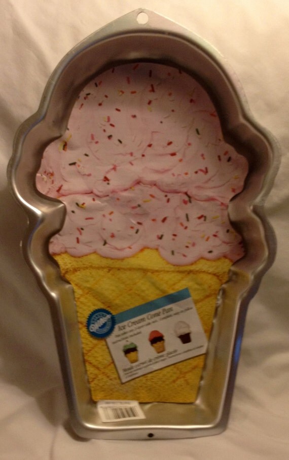 Ice Cream Cone Wilton Cake Pan 2003 by oldlarkspurcottage