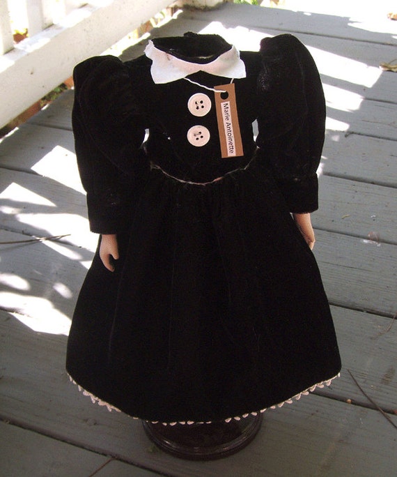 headless doll addams family