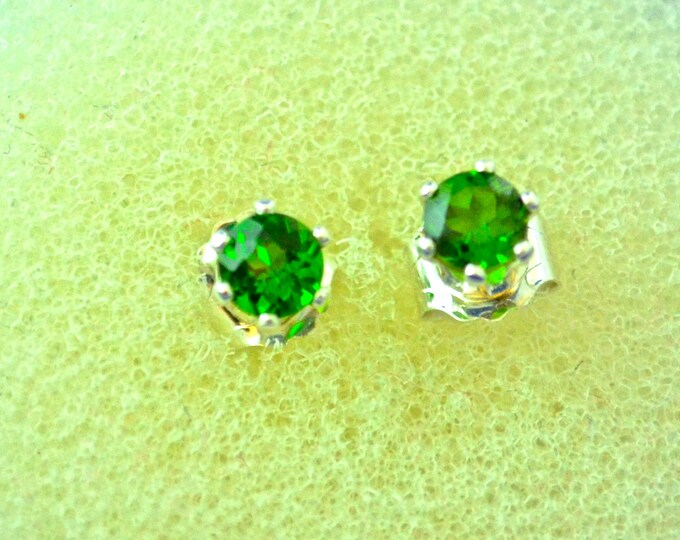 Chrome Diopside Stud Earrings, Petite 3mm Round, Natural, Set in Sterling Silver E554