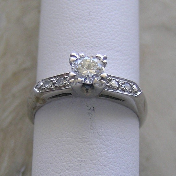 Diamond Engagement Ring Fishtail Setting by marketplacetreasure
