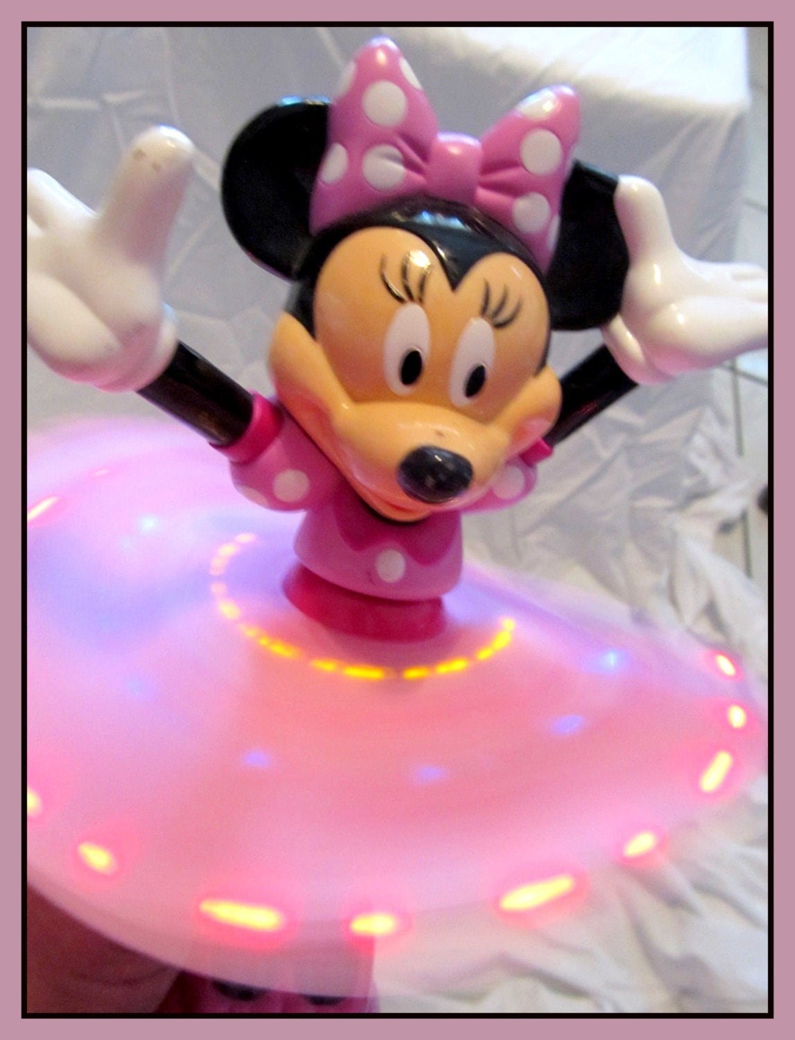 minnie mouse dancing doll