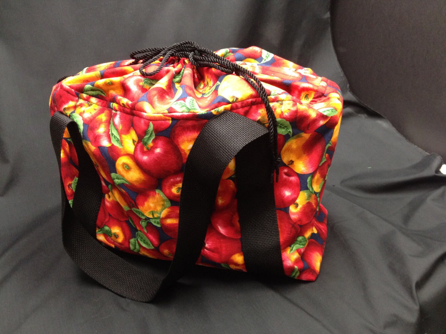 Insulated Crock Pot Carrier  Apple Print