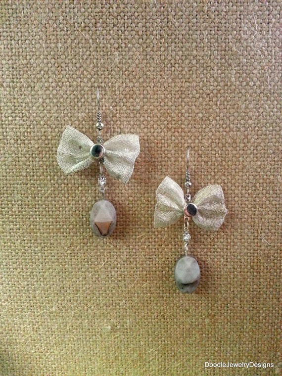 Items similar to Silver Bow & Rhinestone Earring on Etsy