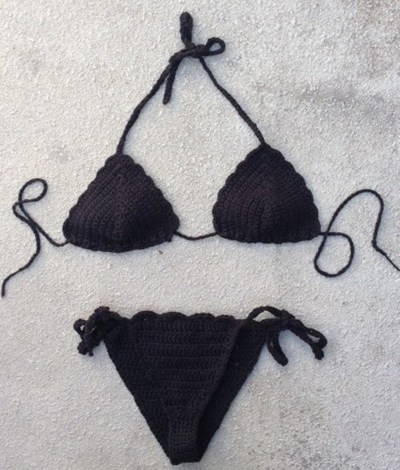 Crochet bikini top and bottoms with scallop edge, crochet scallop trim