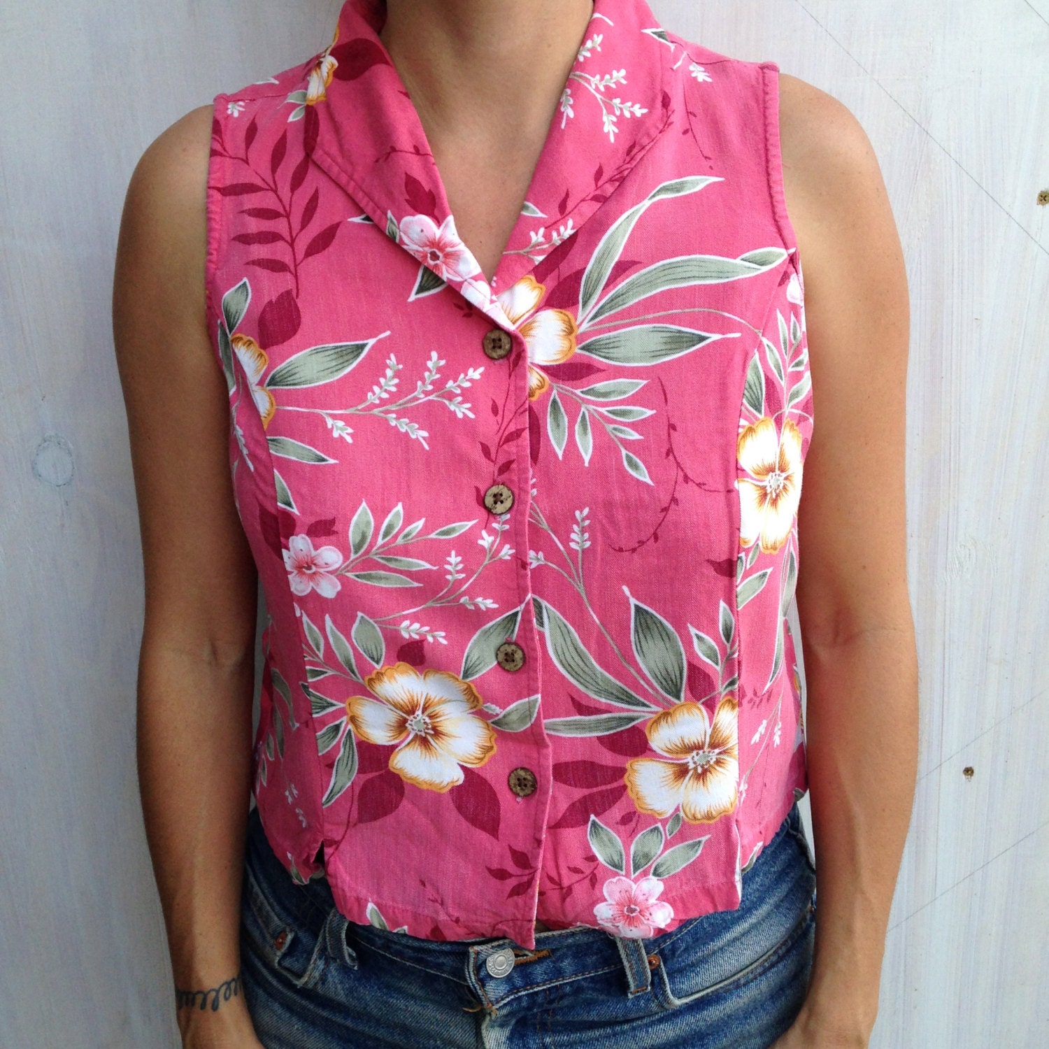 women's sleeveless hawaiian shirt/vest crop top