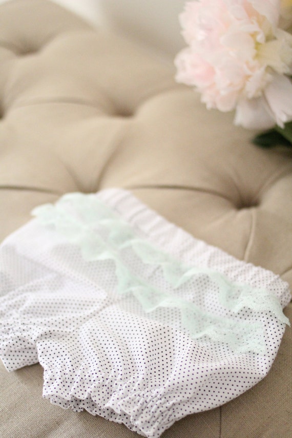 Items similar to Designer Black & White Polka Dot Baby Bloomers with