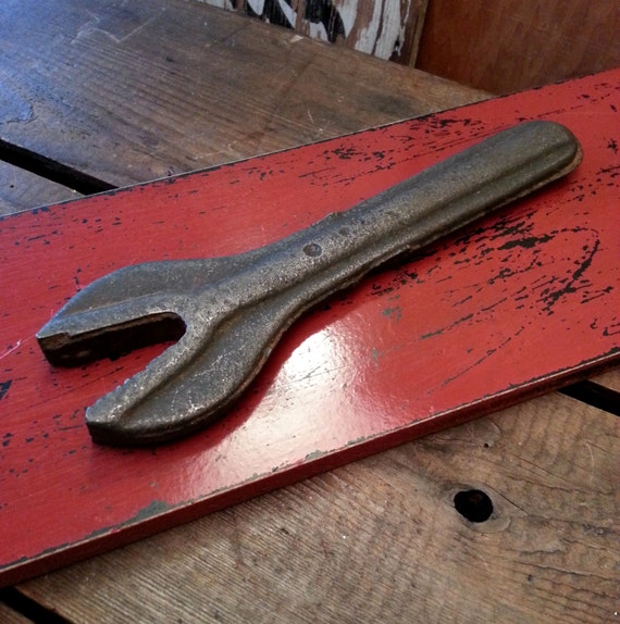 Antique 'All Grip' Type Square Bolt Wrench Turn Of