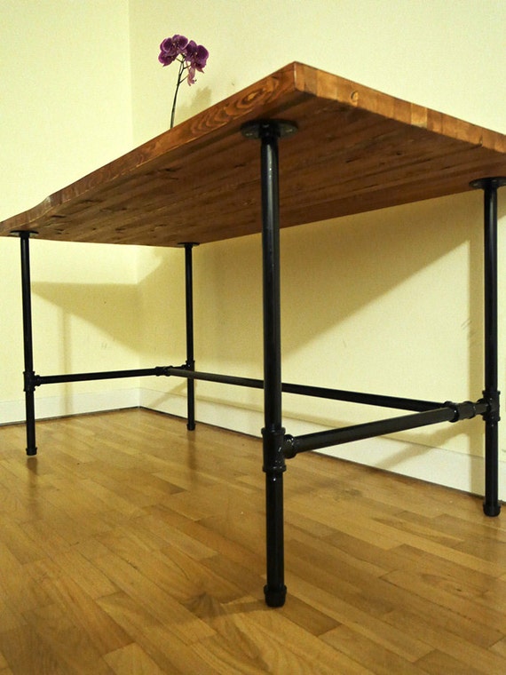Items similar to Industrial Pipe Desk on Etsy