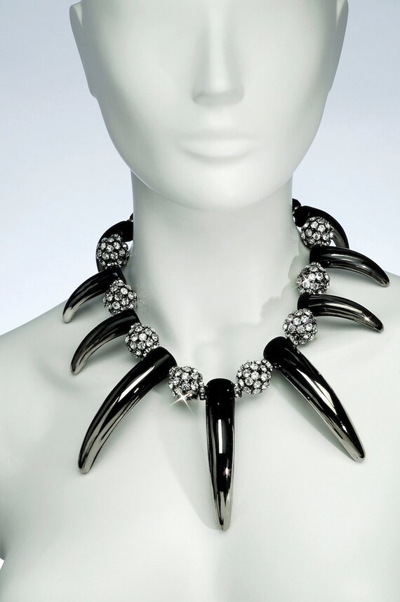 Items similar to Necklace claws on Etsy