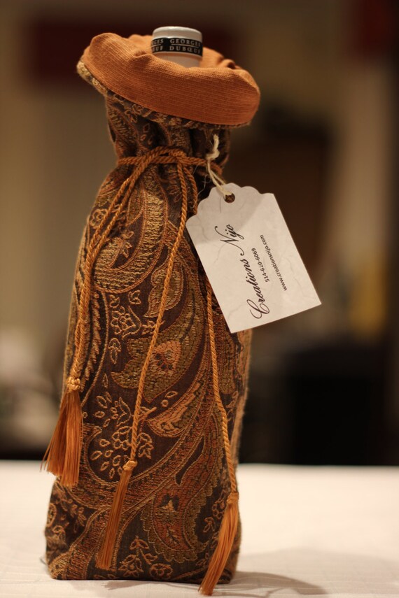 Elegant wine gift bag by CreationsNijo on Etsy