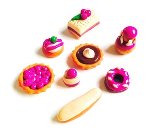 Miniature cakes 1:12 Dollhouse Miniatures -- Set of 8 pastry pieces , made to order, beige / fuchsia handmade polymer