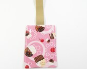 Luggage Tag Travel Accessory -Novelty Bright Pink Cupcakes