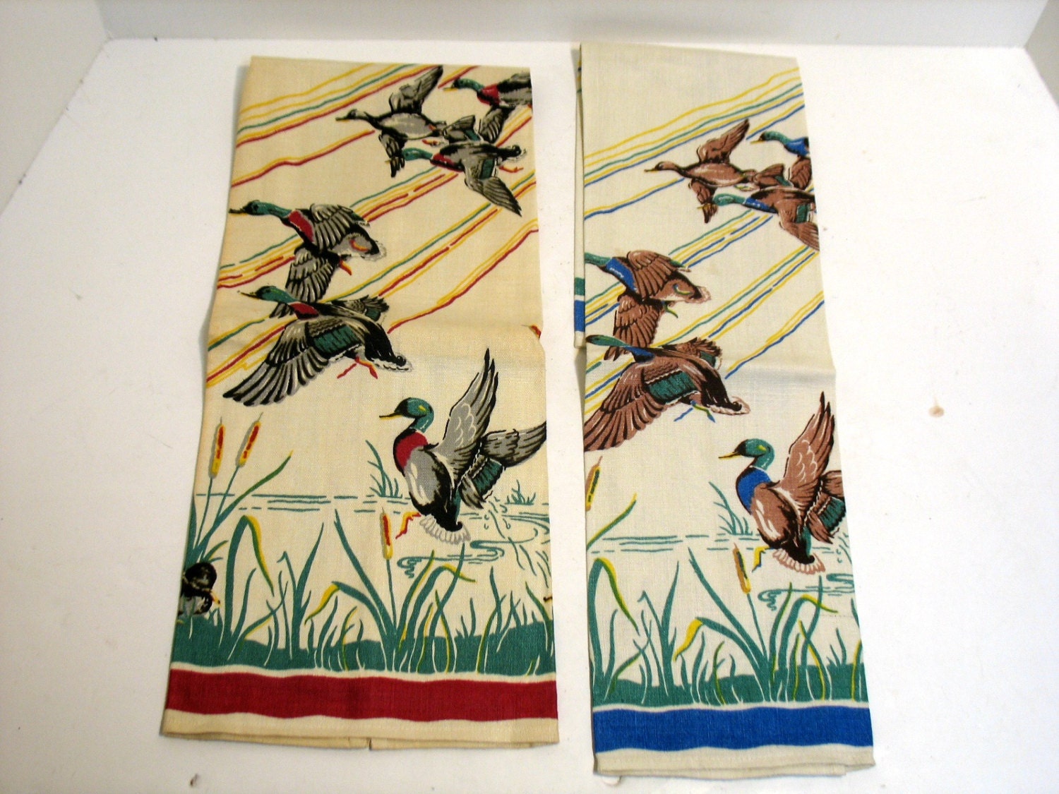 2 Vintage Tea Towels Bar Towels ducks Mallards Birds Hunting Party Mid