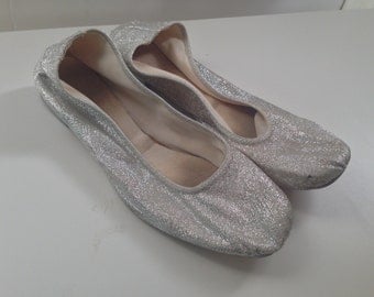 Popular items for silver ballet flats on Etsy
