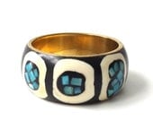 vintage 1960's brass & bone wide bangle bracelet real animal dyed inlay black white circles geometric metal womens accessories accessory old