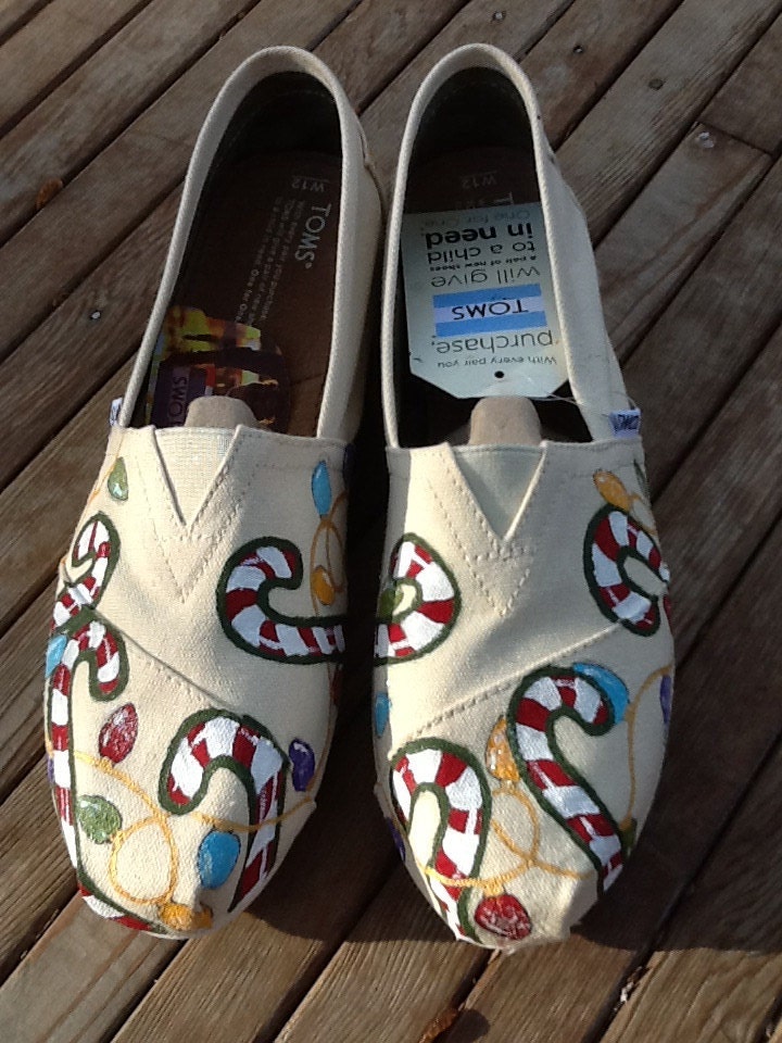 Custom Painted TOMS shoes Christmas and holly