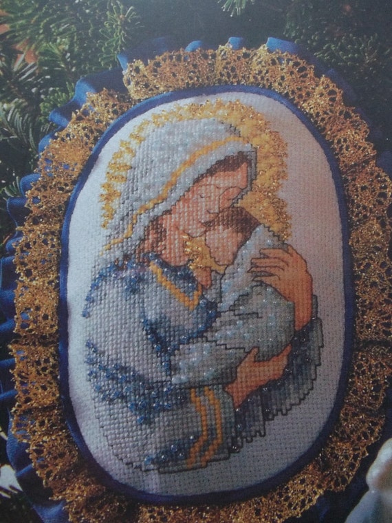Mother Mary and baby Jesus cross stitch pattern in full
