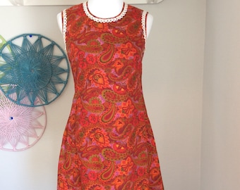 Vintage women's dress red paisley