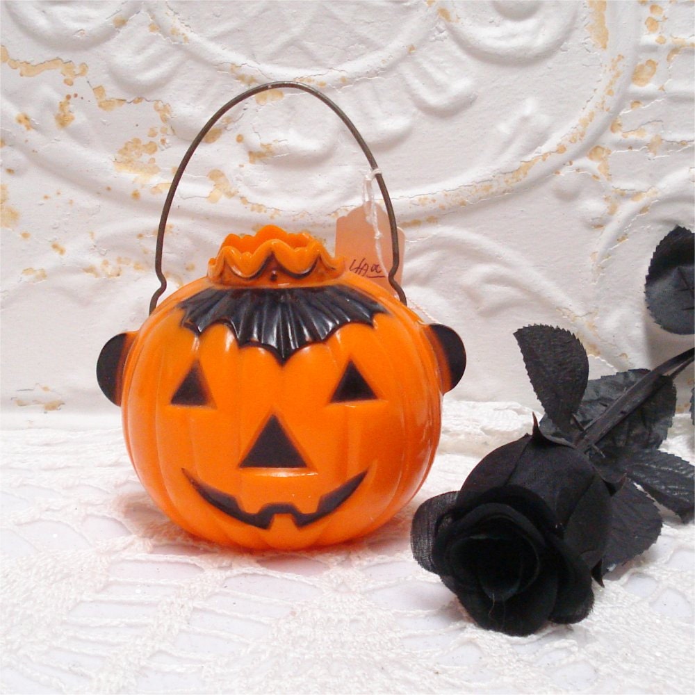 Halloween Hard Plastic Pumpkin