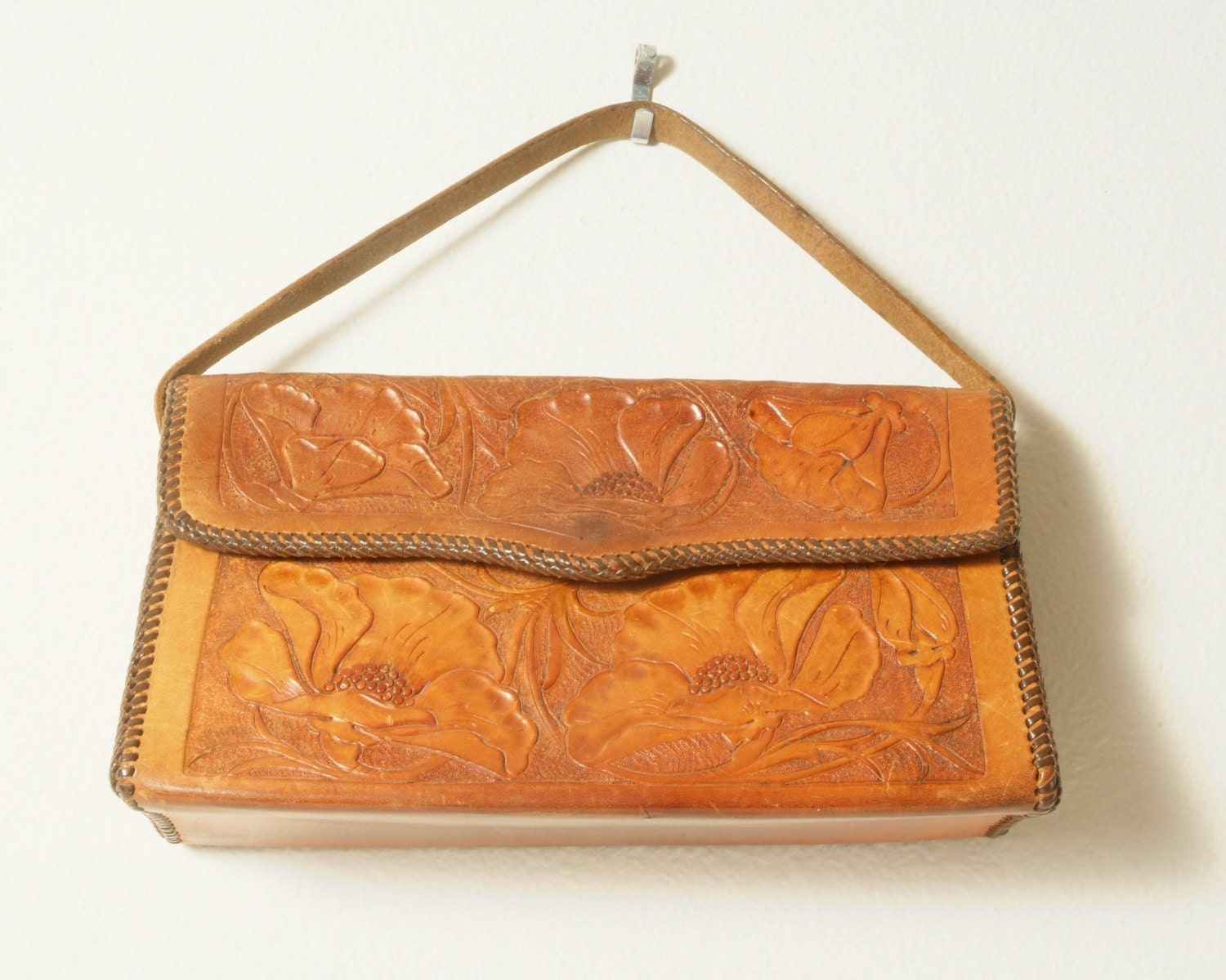 Vintage Hand Tooled Leather Purse by PattyMoraVintage on Etsy