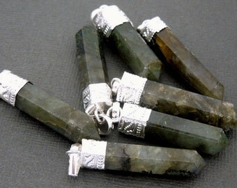 Labradorite Pendant Silver plated Bail-- Pencil Point Pendant (S27B16-02)