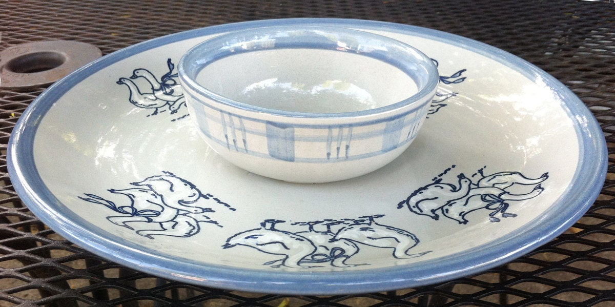 LOUISVILLE Gaggle of GEESE Chip & Dip Plate . KENTUCKY Stoneware