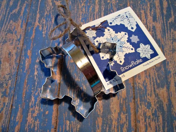 Snowflake Cookie Cutter - Snowflakes, winter weddings, snow bride, holiday cookies, holiday baking, baking supplies Il_570xn