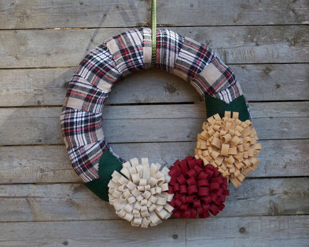 Christmas Wreath, Plaid Holiday Wreath with Felt Flowers