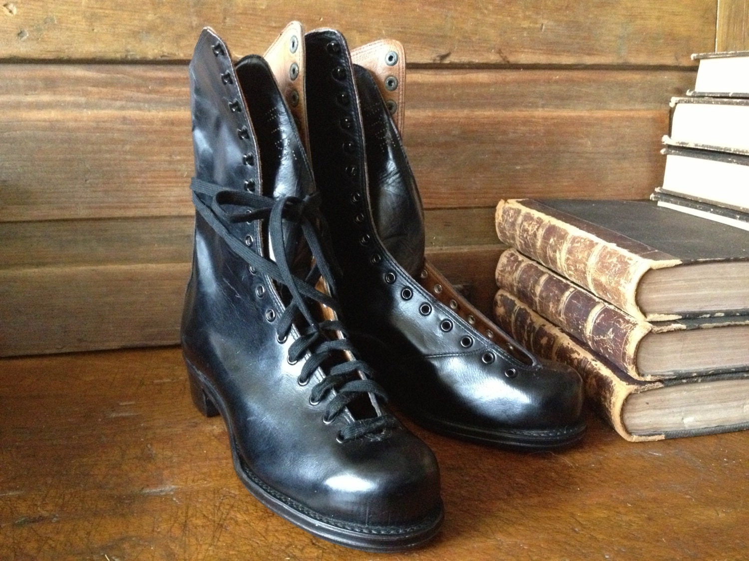 leather shoes for skating