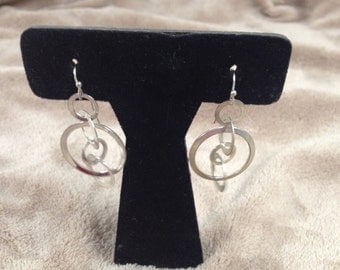 Vintage Silvertone Round Dangle Earrings