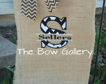 Items similar to Burlap Garden Flag - Georgia Bulldogs with Chevron and