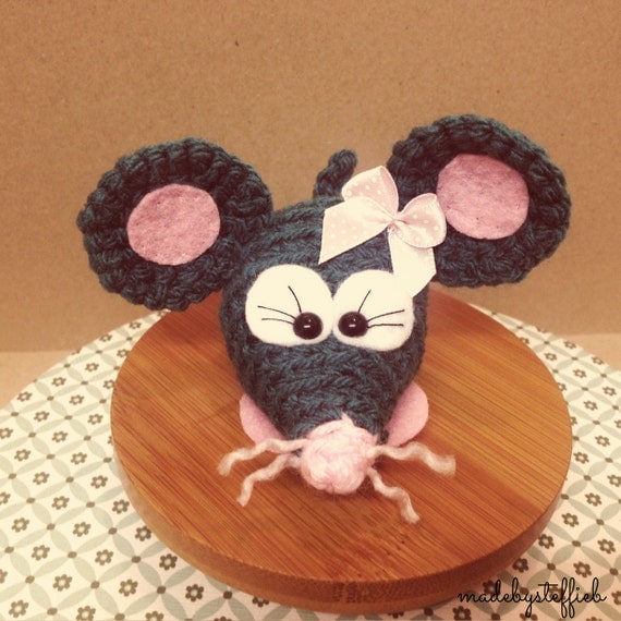 Lucy the mouse, little cutie, crochet amigurumi