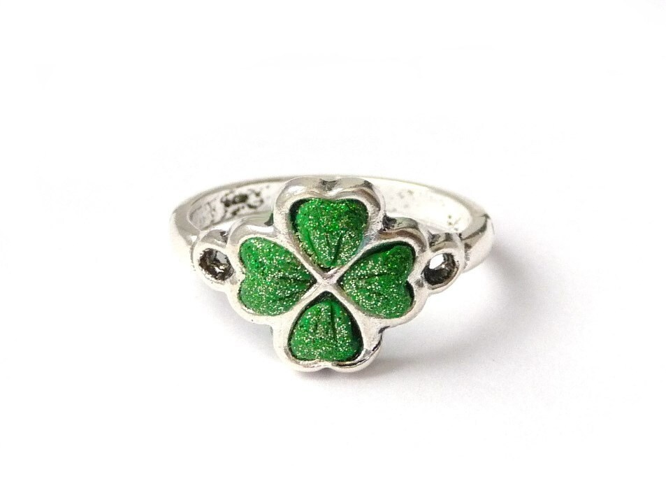 Four Leaf Clover jewelry ring Quatrefoil by BountifulSunflower