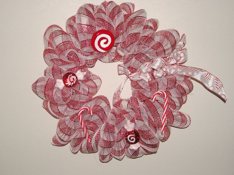 Candy Cane Deco Mesh Wreath