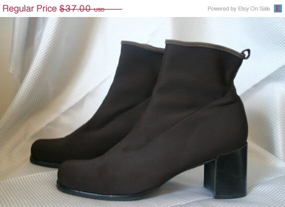 90s Dark Brown Neoprene stretch Ankle Boots / 7 women’s shoes – Haute Juice