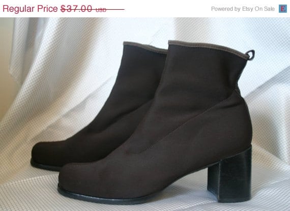 90s Dark Brown Neoprene stretch Ankle Boots / 7 women’s shoes – Haute Juice