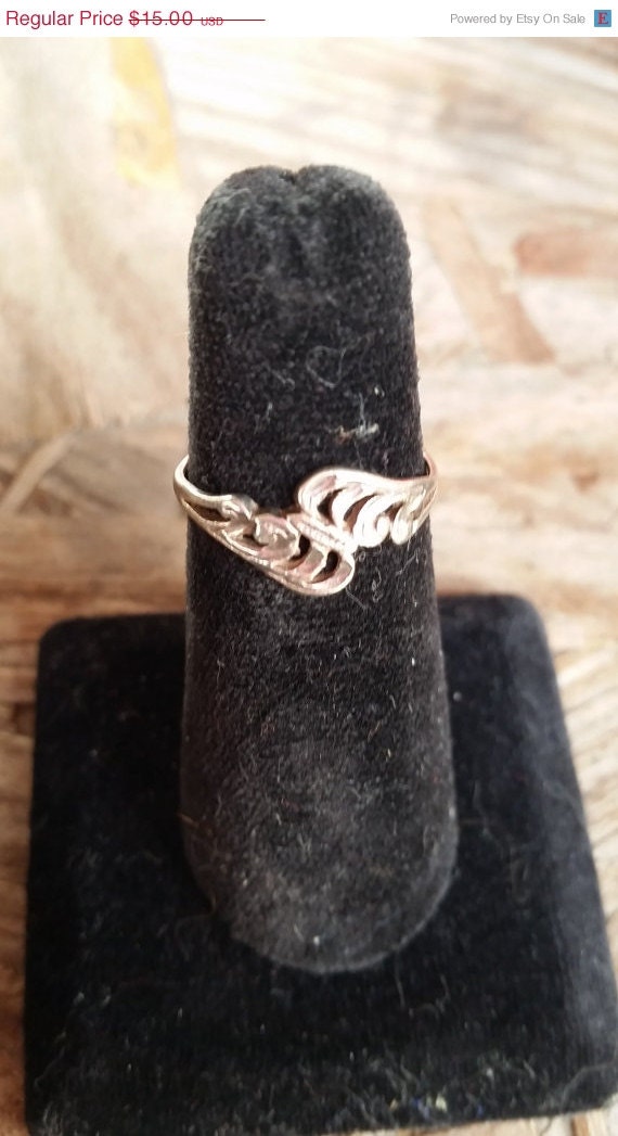 Spring Sale Vintage filigree simple Sterling Silver band Zuni, Native American ring size 7.5