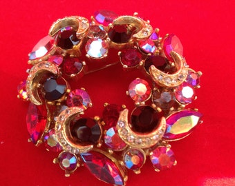 1950s Designer Sphinx Red Aurora Borealis and Black Stone Brooch/Pin