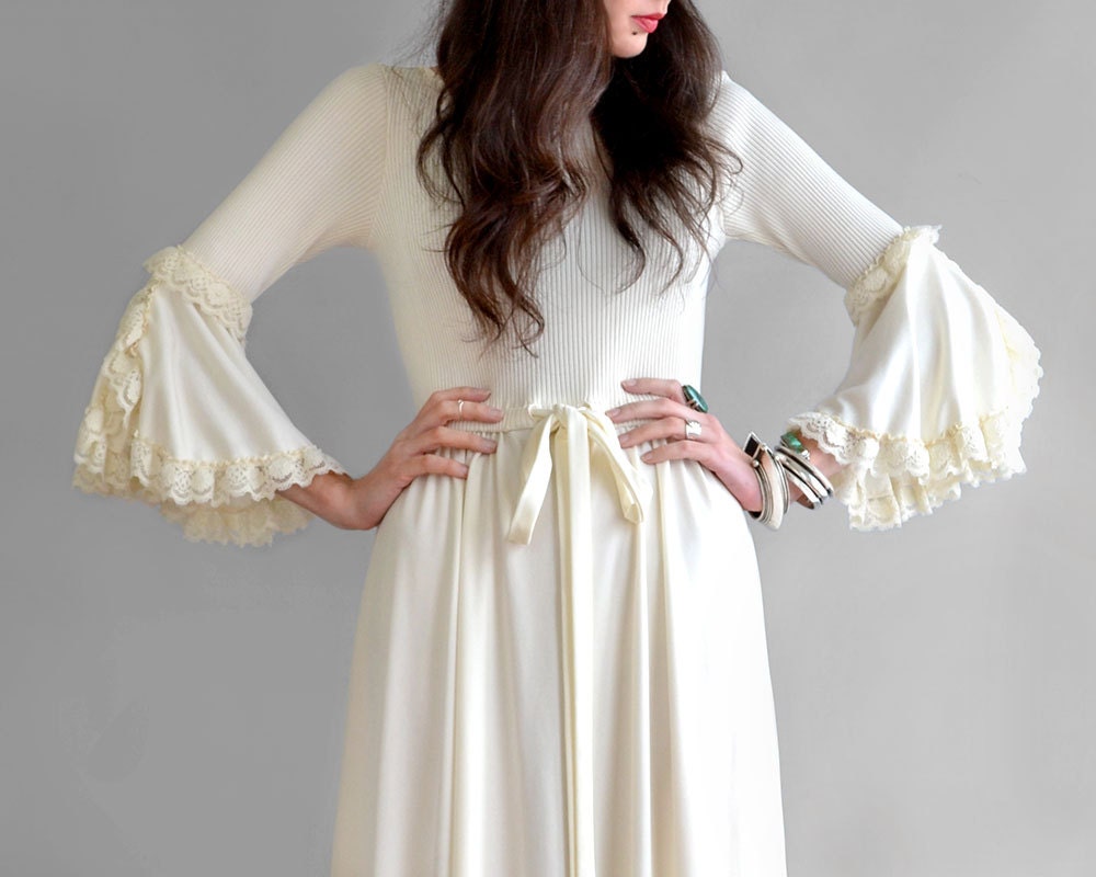 Vintage 1970's ivory trumpet sleeve maxi // size by