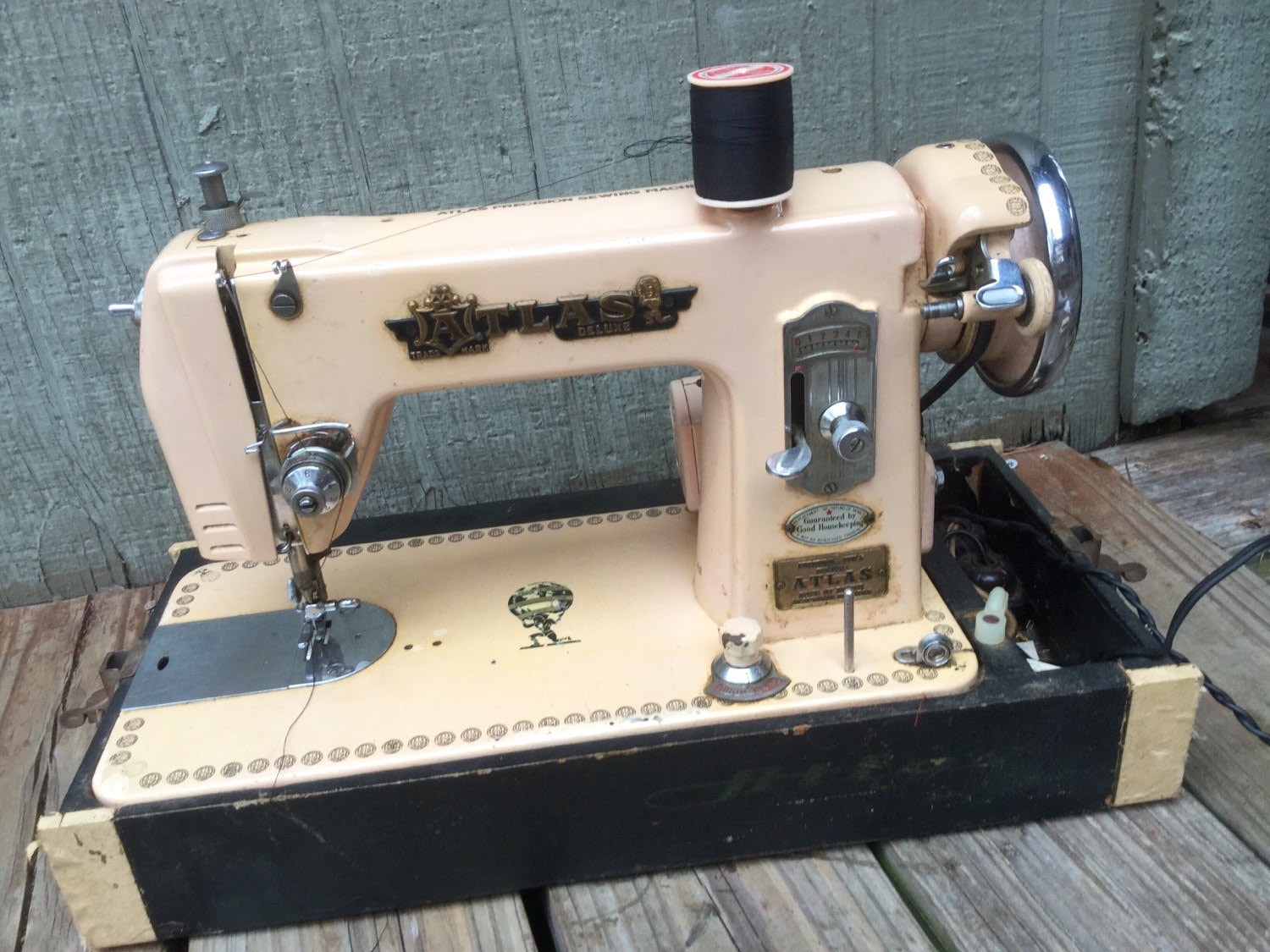 atlas deluxe sewing machine model 6a