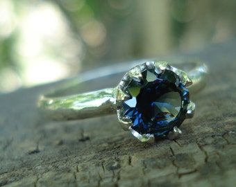 Emerald engagement rings conflict free
