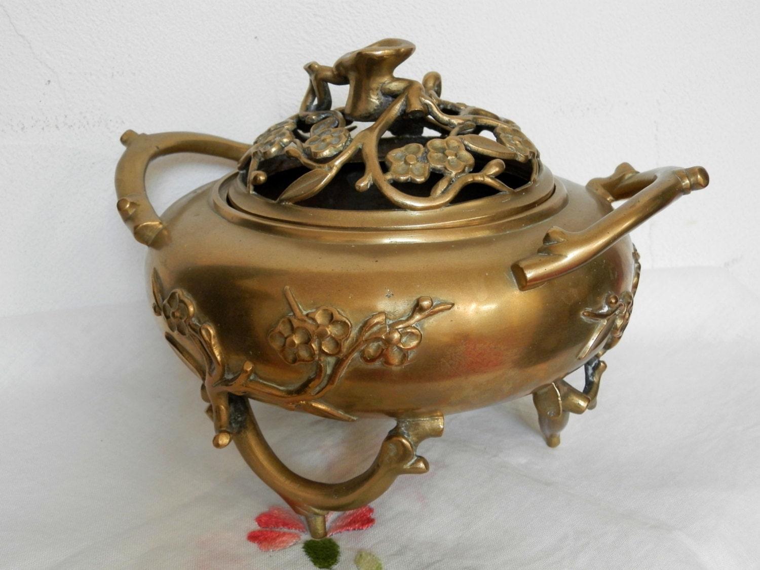 Antique Chinese Bronze Incense Burner. by AngelFrenchAntiques