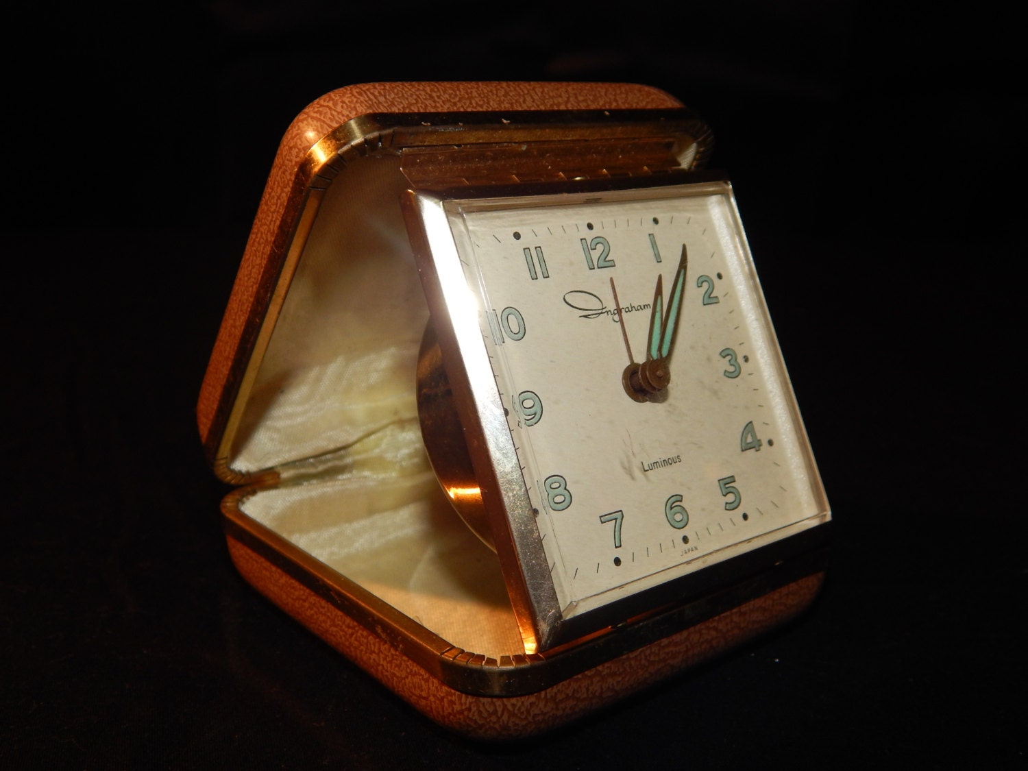 Vintage Ingraham Luminous Travel Alarm Clock-Japan by MyClockShop